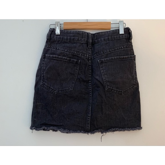 Pacsun Distressed high waisted skirt - Picture 2 of 3